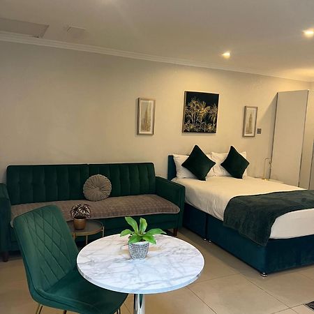 Luxury Studio Apartment Harrow on the Hill Kültér fotó