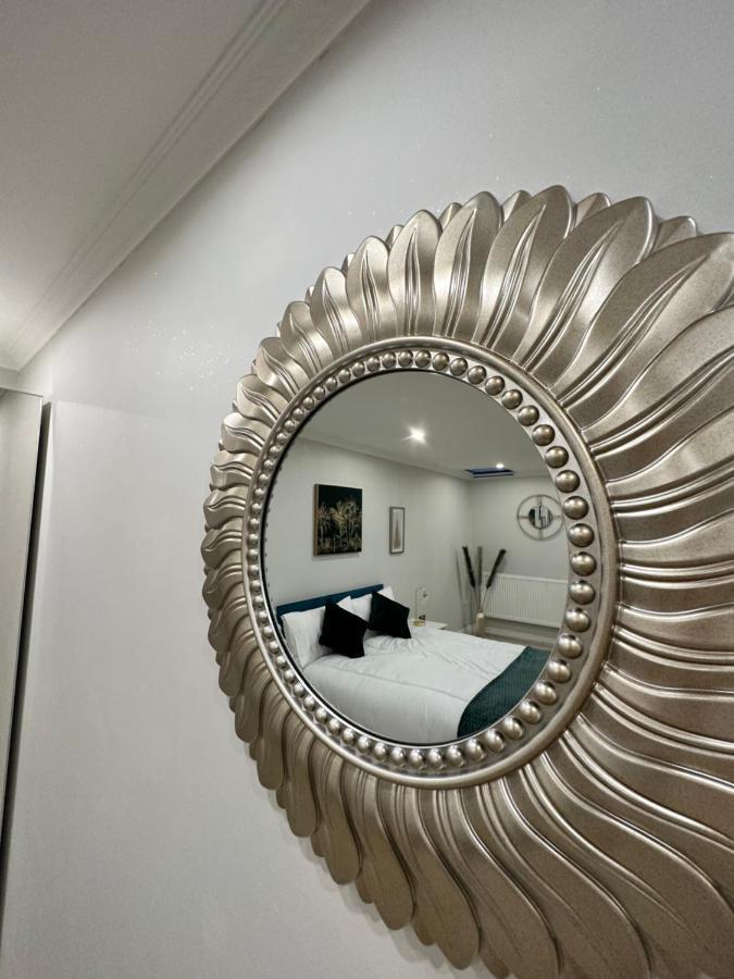 Luxury Studio Apartment Harrow on the Hill Kültér fotó