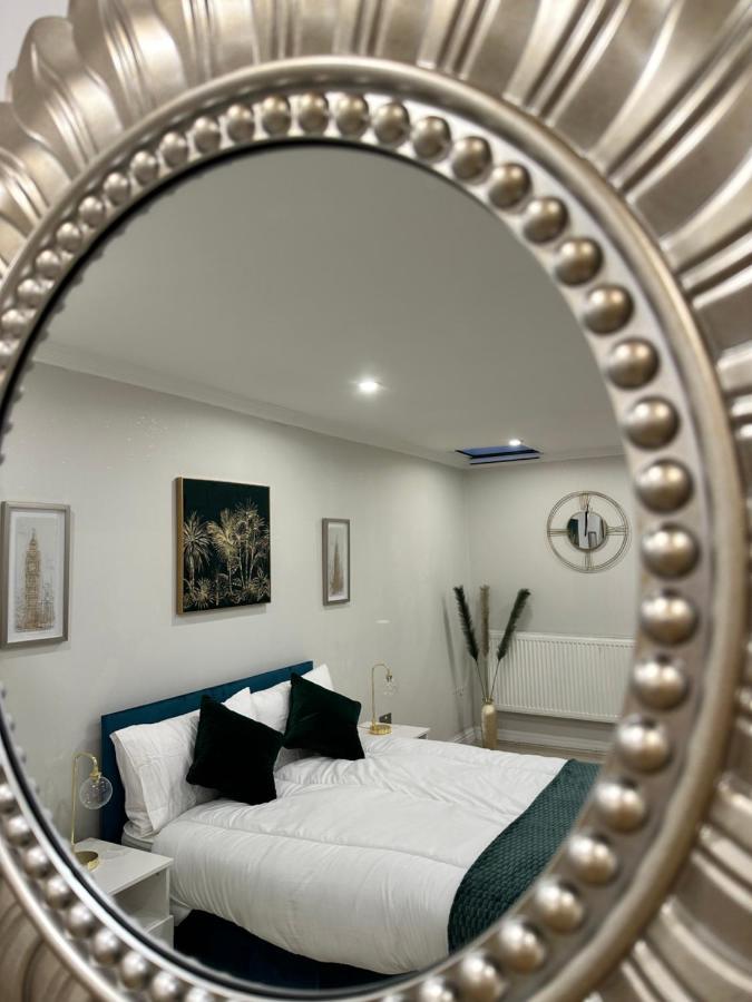Luxury Studio Apartment Harrow on the Hill Kültér fotó