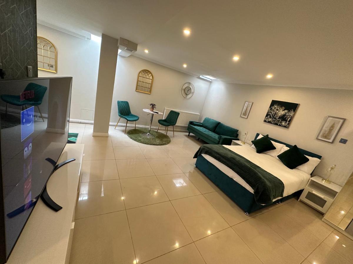 Luxury Studio Apartment Harrow on the Hill Kültér fotó