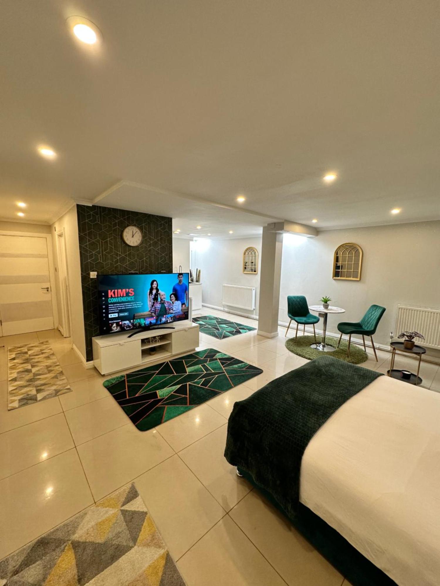 Luxury Studio Apartment Harrow on the Hill Kültér fotó