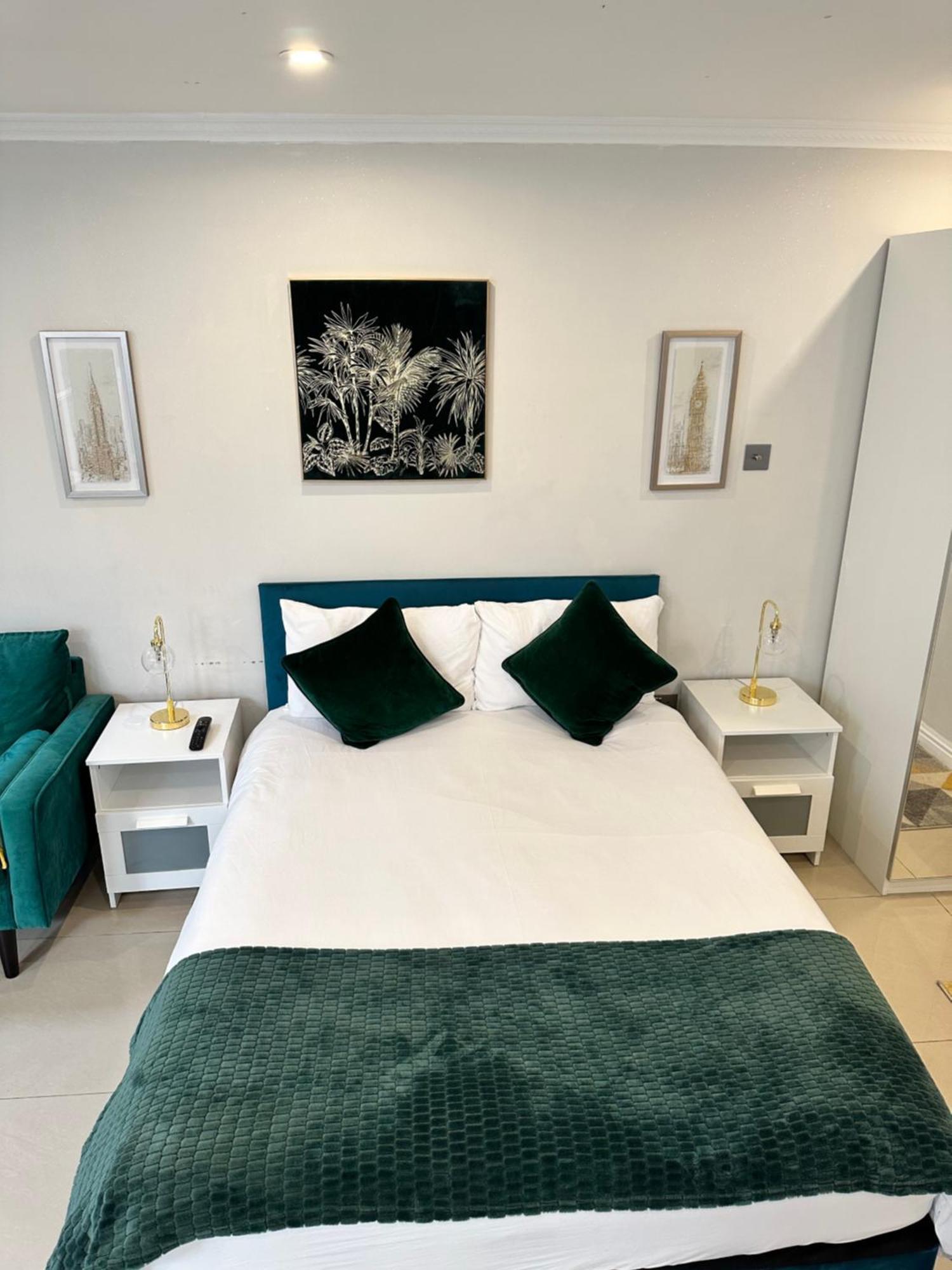 Luxury Studio Apartment Harrow on the Hill Kültér fotó