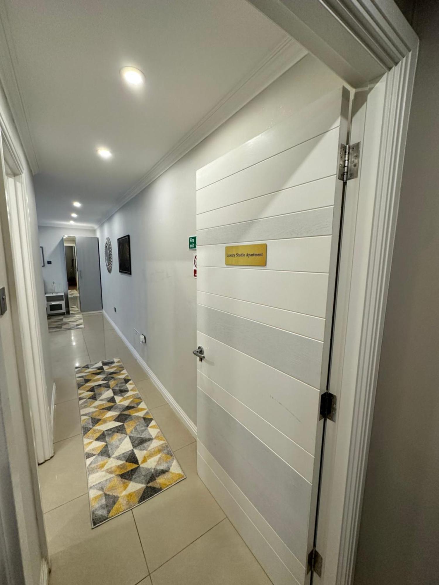 Luxury Studio Apartment Harrow on the Hill Kültér fotó