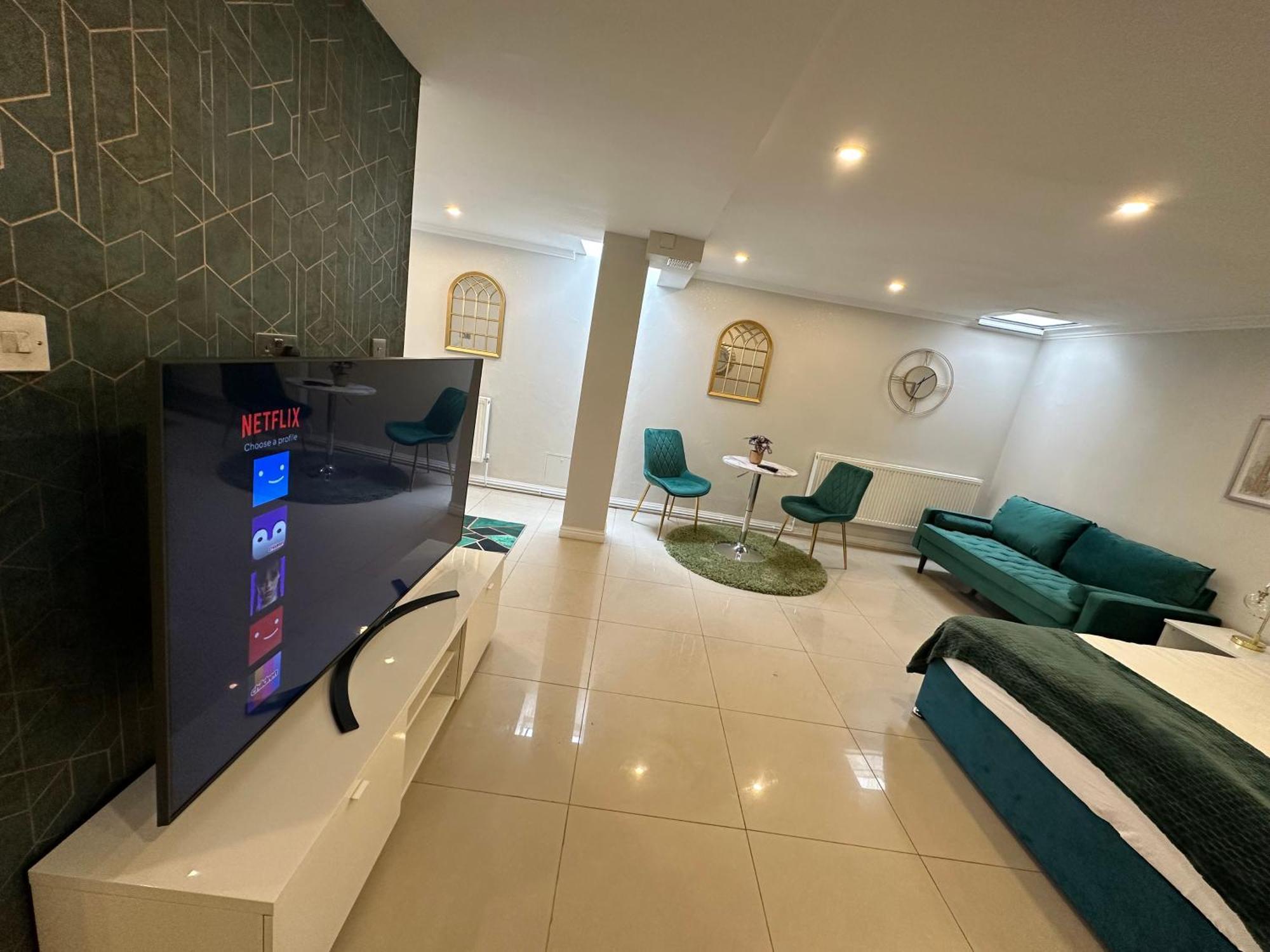 Luxury Studio Apartment Harrow on the Hill Kültér fotó