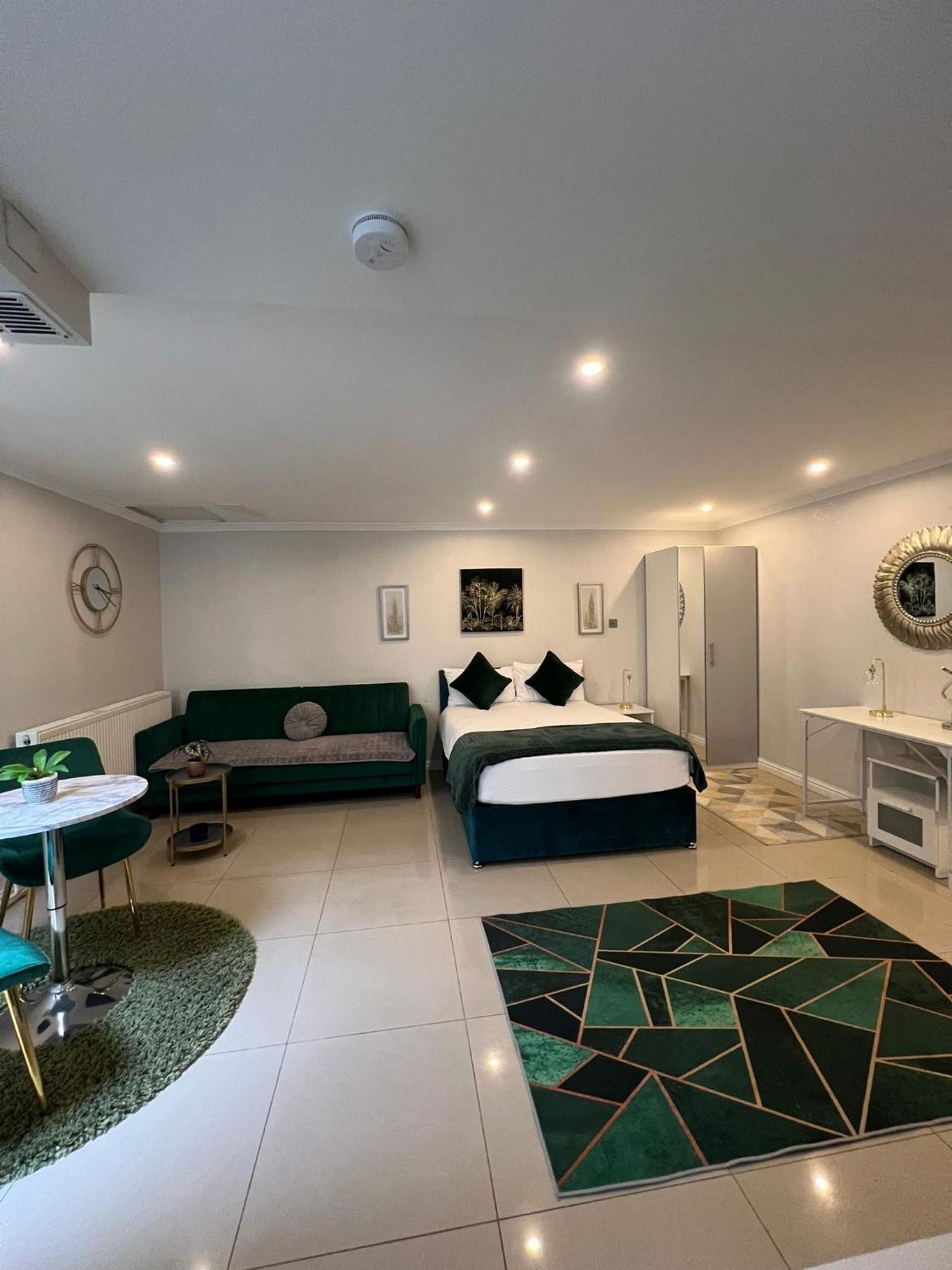 Luxury Studio Apartment Harrow on the Hill Kültér fotó