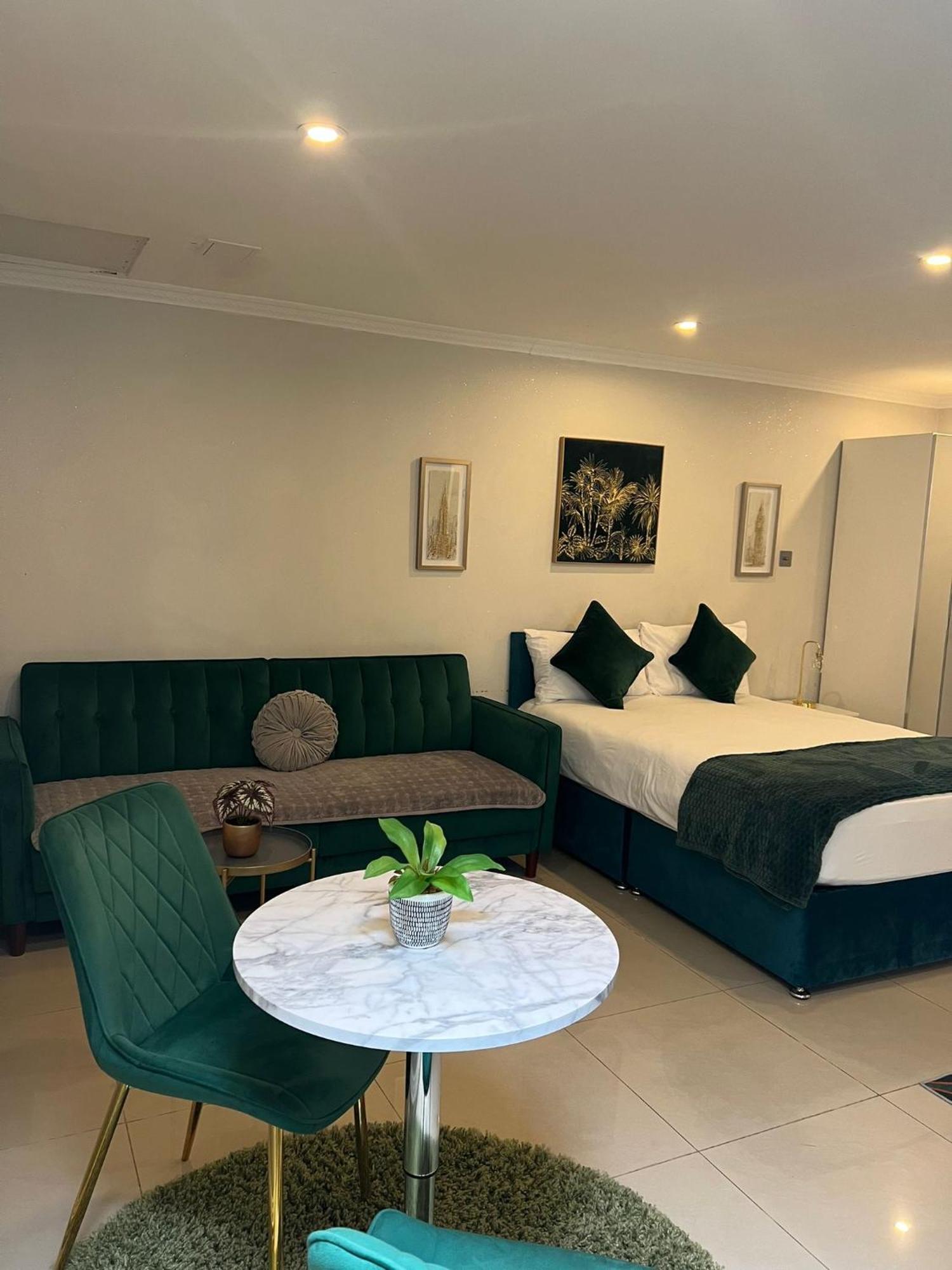 Luxury Studio Apartment Harrow on the Hill Kültér fotó