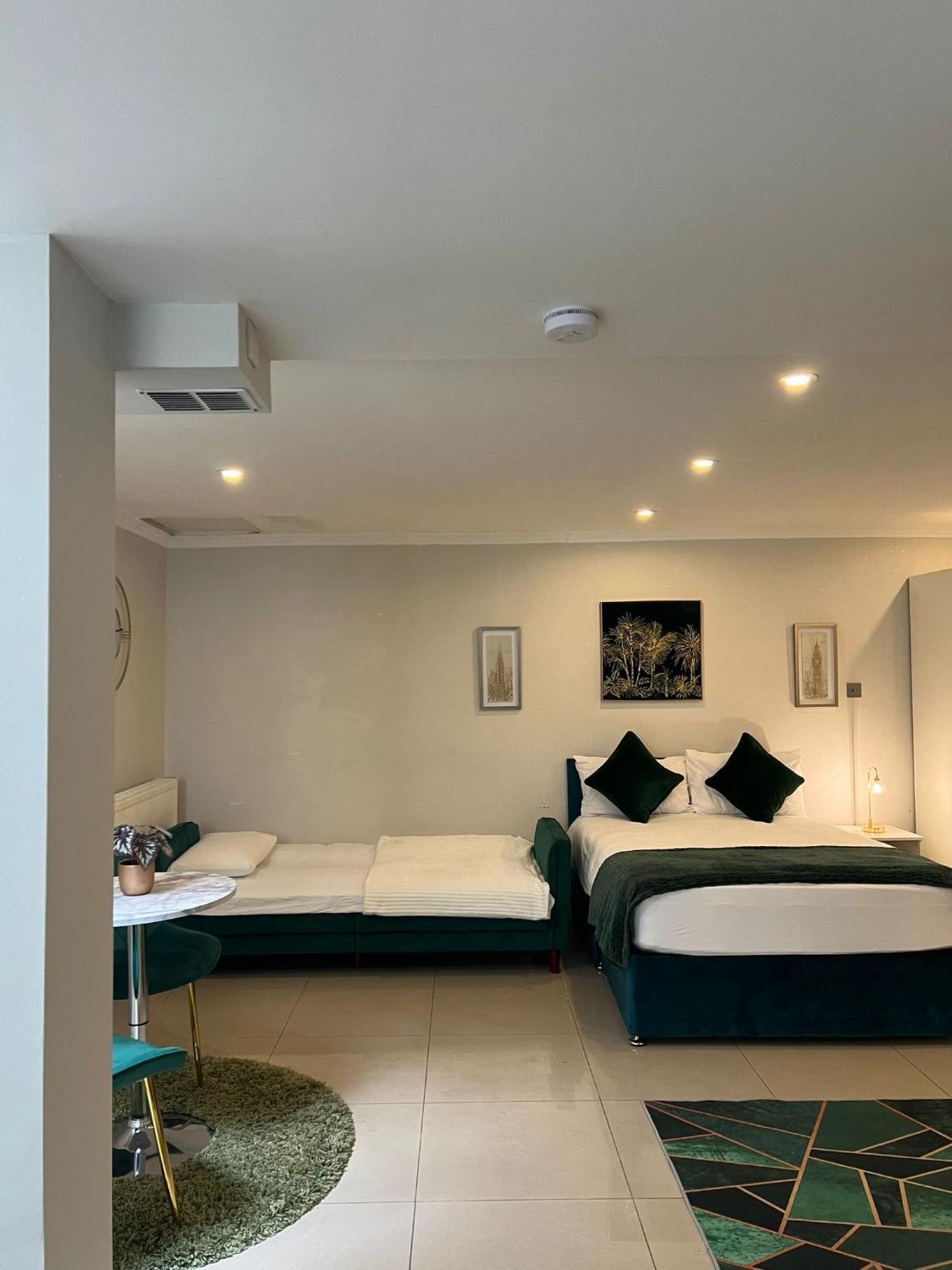 Luxury Studio Apartment Harrow on the Hill Kültér fotó