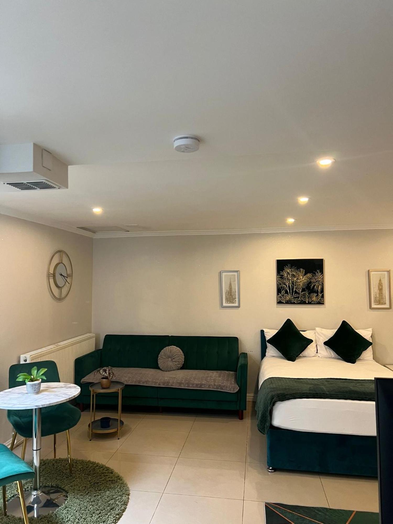Luxury Studio Apartment Harrow on the Hill Kültér fotó